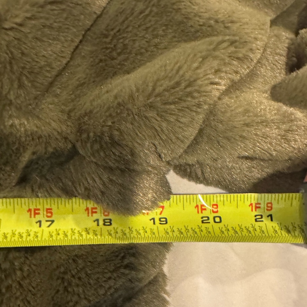 Ci Sono Faux Fur Jacket Green Soft Size Medium Lined Pockets - Picture 8 of 9